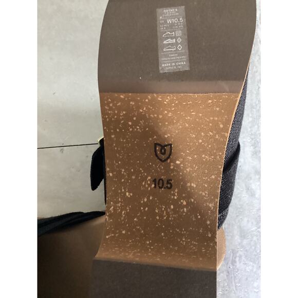 Rothy's Black Mules with Open Back Design Gold buckle Size 10.5 - Picture 4 of 4